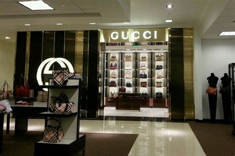 nearest Gucci outlet near me